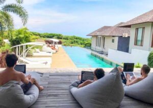 Tour Cho Khoi Cong Nghe 2