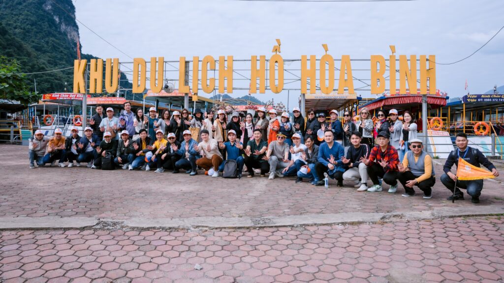 Yeu to tao nen tour doanh nghiep cao cap doc dao